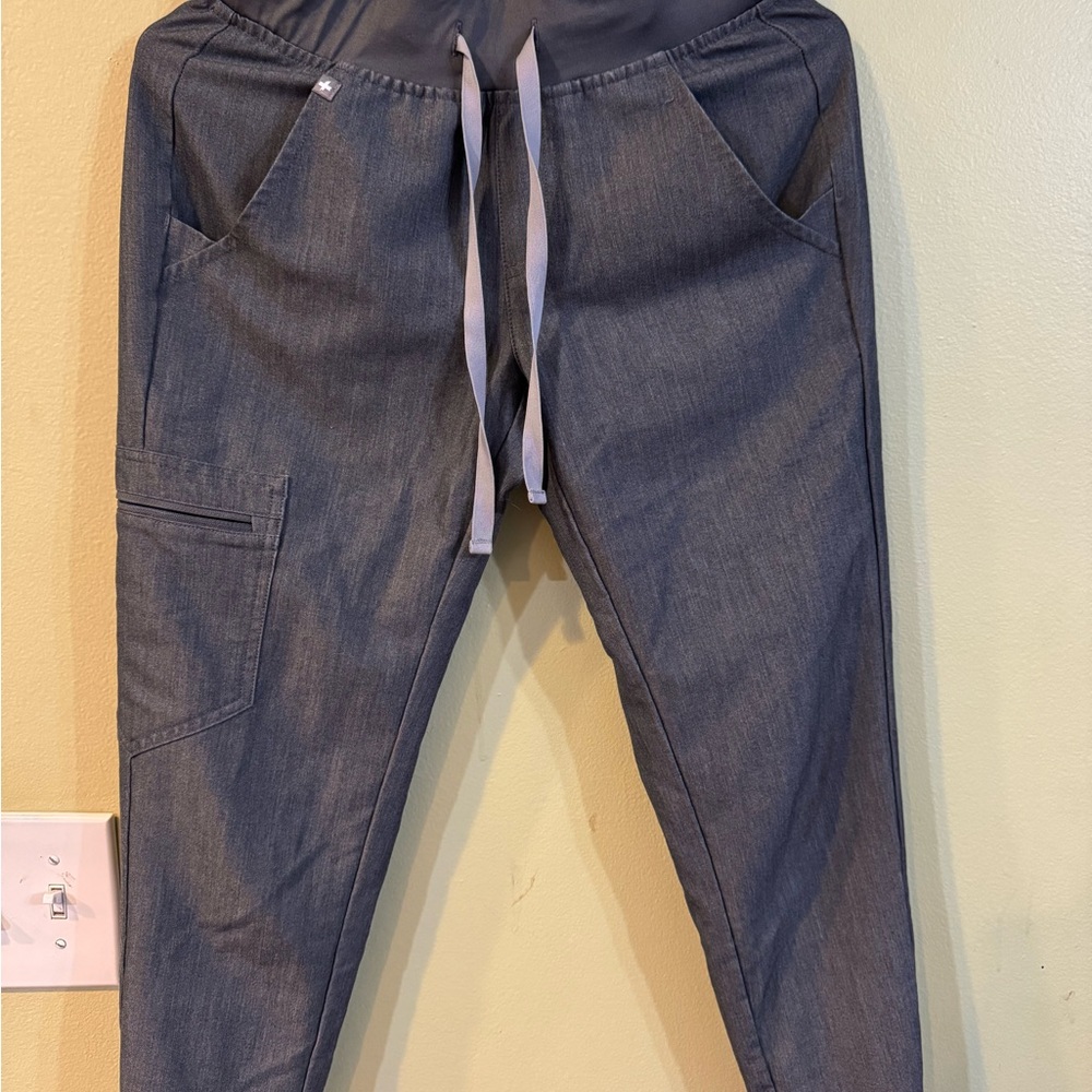 Gray Figs Jogger Scrub Pants